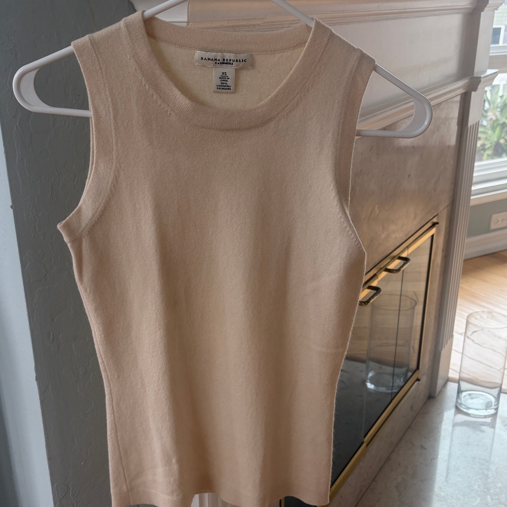 Banana Republic Vintage Ivory Cashmere Shell